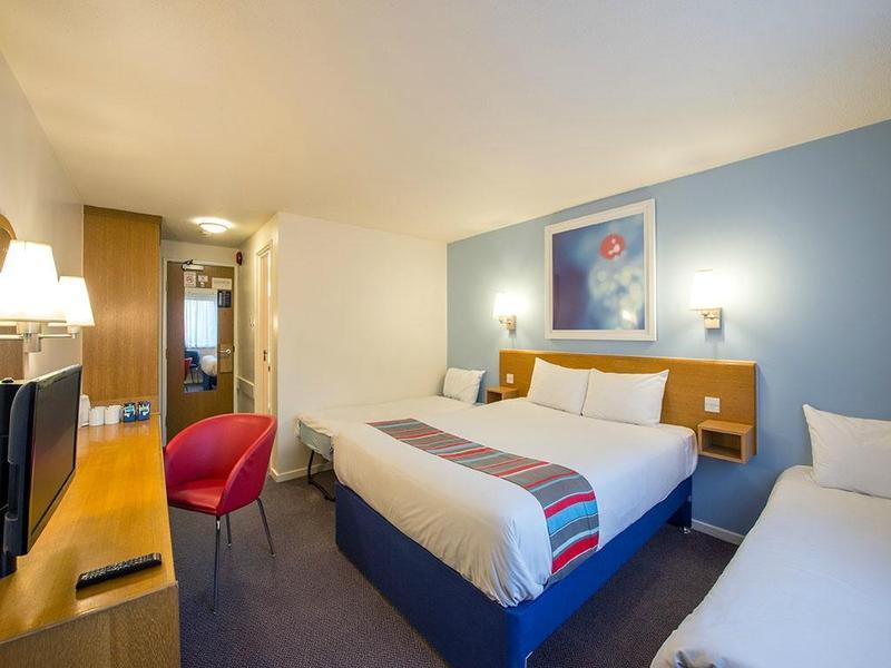Travelodge London City Airport Екстериор снимка